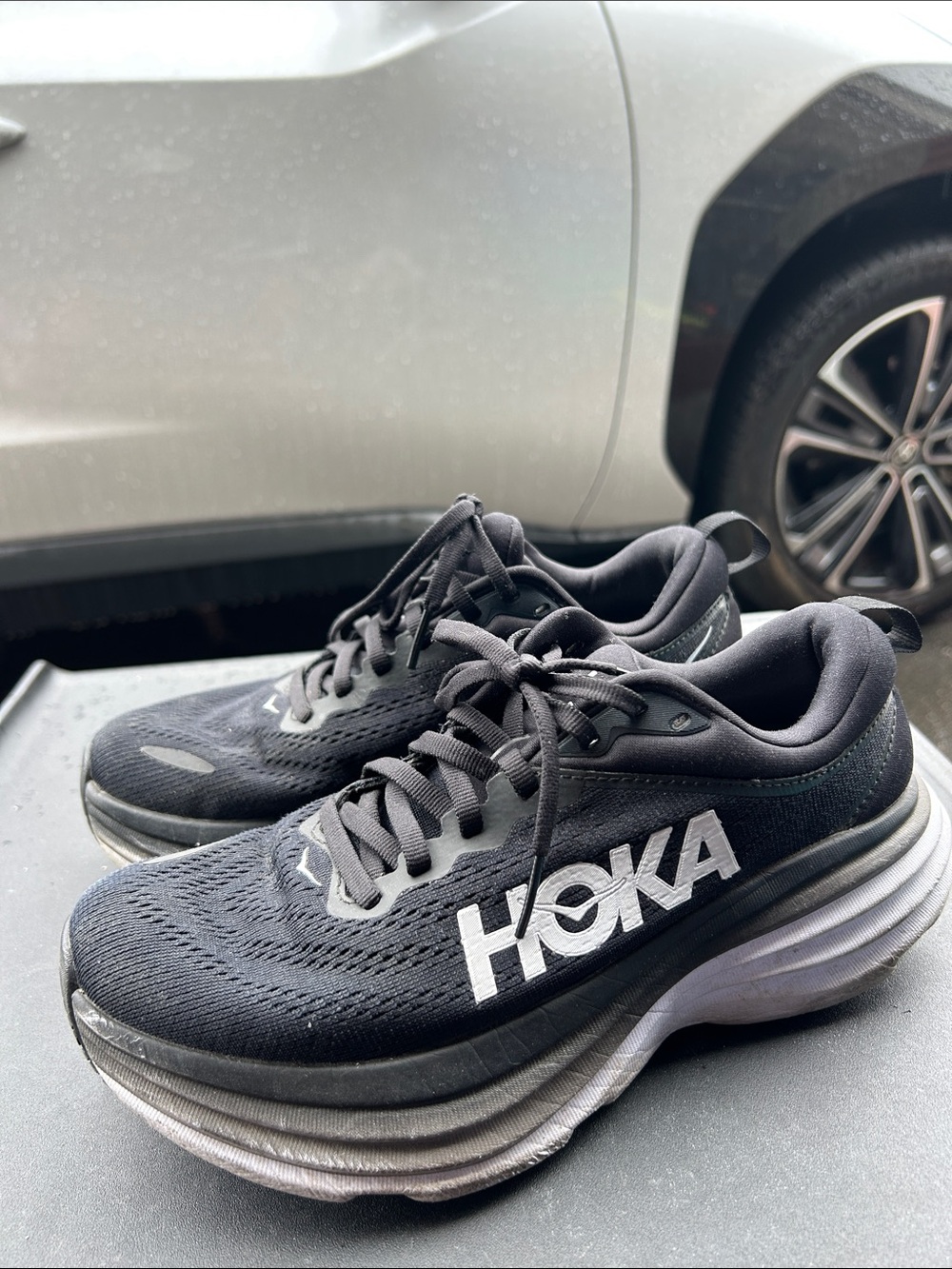 Hoka Bondi 8 Women’s Black and White Cushioned Running Sneakers Size 6B